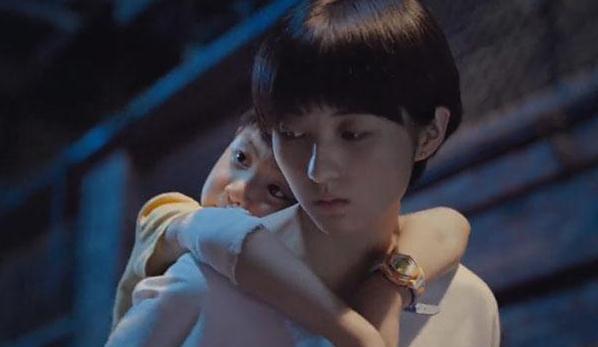 张子枫的最新电影是什么？张子枫和梁靖康甜蜜亲吻？