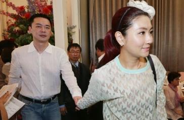 任家萱为什么离的婚,任家萱和俞灏明烧伤事件