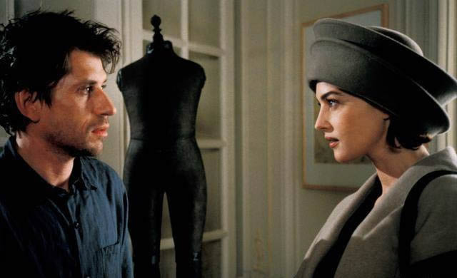 20部莫妮卡贝鲁奇的经典电影 西西里的美丽传说必看