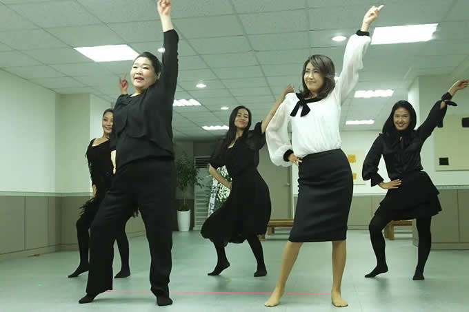 剧情好的6部经典韩国电影 女教师剧情真实体现人性
